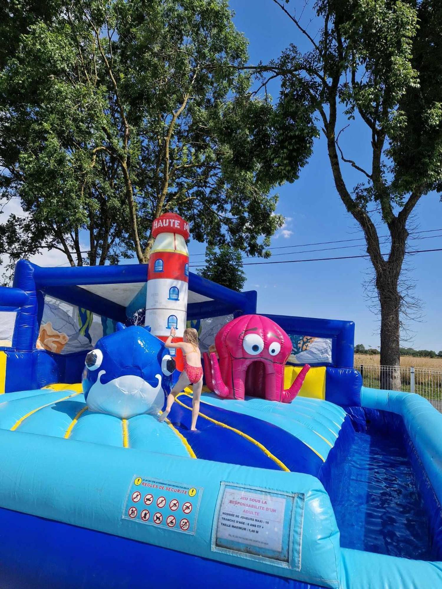Camping Le Clos De Balleroy Eksteriør billede